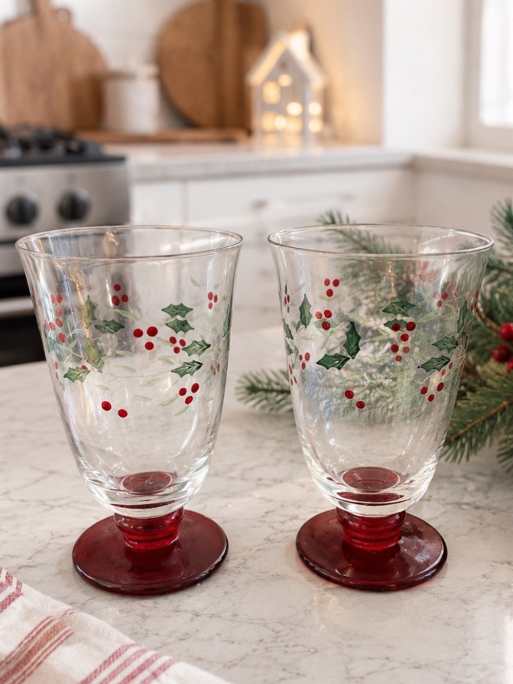 PFALTZGRAFF  Winterberry 16 Oz Handpainted Goblet Glassware